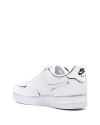 Baskets basses en cuir blanches Nike