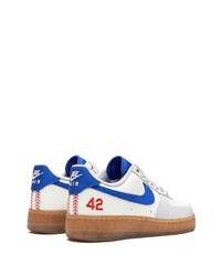 Baskets basses en cuir blanches Nike