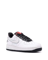 Baskets basses en cuir blanches Nike