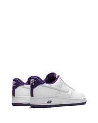 Baskets basses en cuir blanches Nike