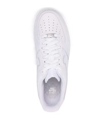 Baskets basses en cuir blanches Nike