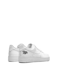 Baskets basses en cuir blanches Nike