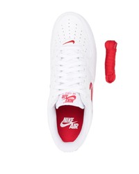 Baskets basses en cuir blanches Nike