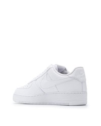 Baskets basses en cuir blanches Nike