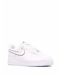 Baskets basses en cuir blanches Nike