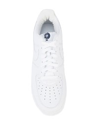 Baskets basses en cuir blanches Nike