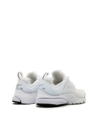 Baskets basses en cuir blanches Nike