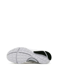 Baskets basses en cuir blanches Nike