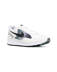 Baskets basses en cuir blanches Nike