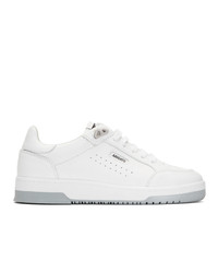 Baskets basses en cuir blanches Axel Arigato