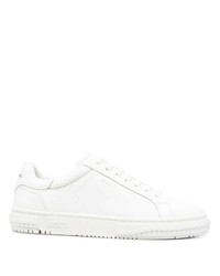 Baskets basses en cuir blanches Axel Arigato