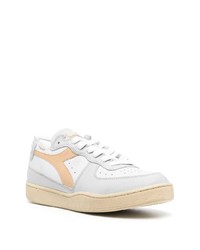 Baskets basses en cuir blanches Diadora