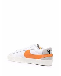 Baskets basses en cuir blanches Nike