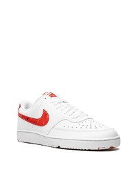 Baskets basses en cuir blanches Nike