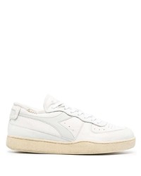 Baskets basses en cuir blanches Diadora