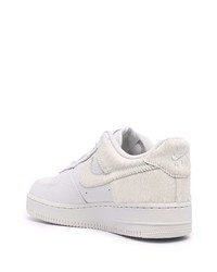 Baskets basses en cuir blanches Nike