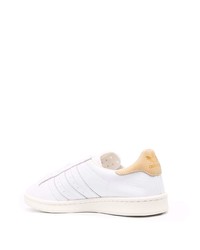 Baskets basses en cuir blanches adidas