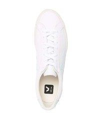 Baskets basses en cuir blanches Veja