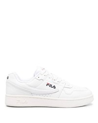 Baskets basses en cuir blanches Fila