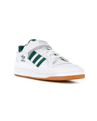 Baskets basses en cuir blanches adidas