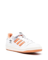 Baskets basses en cuir blanches adidas