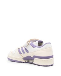 Baskets basses en cuir blanches adidas