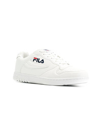 Baskets basses en cuir blanches Fila