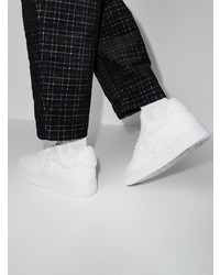 Baskets basses en cuir blanches John Geiger