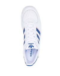 Baskets basses en cuir blanches adidas