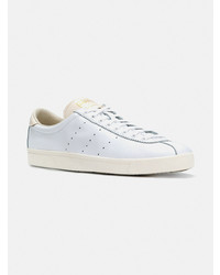 Baskets basses en cuir blanches adidas