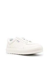 Baskets basses en cuir blanches Sunnei