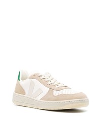 Baskets basses en cuir blanches Veja