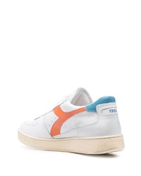 Baskets basses en cuir blanches Diadora