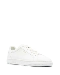 Baskets basses en cuir blanches Axel Arigato