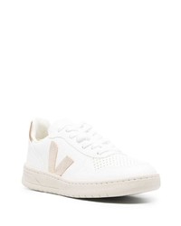 Baskets basses en cuir blanches Veja