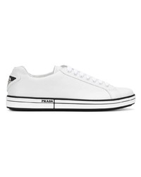 Baskets basses en cuir blanches Prada