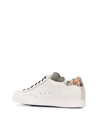 Baskets basses en cuir blanches P448