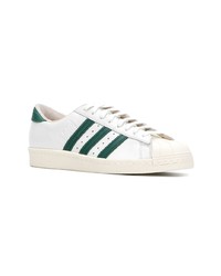 Baskets basses en cuir blanches adidas