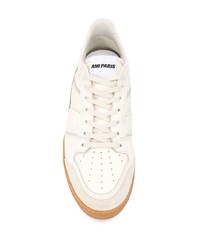 Baskets basses en cuir blanches Ami