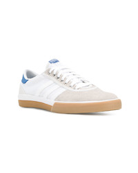 Baskets basses en cuir blanches adidas