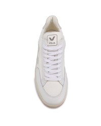 Baskets basses en cuir blanches Veja