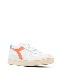 Baskets basses en cuir blanches Diadora