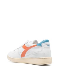 Baskets basses en cuir blanches Diadora