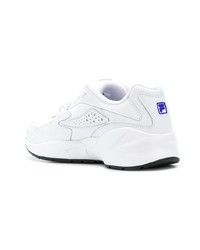 Baskets basses en cuir blanches Fila