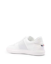 Baskets basses en cuir blanches Moncler