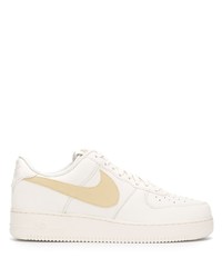 Baskets basses en cuir blanches Nike