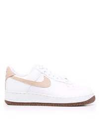 Baskets basses en cuir blanches Nike