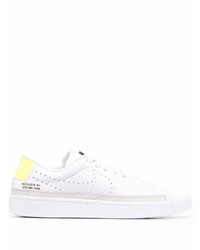 Baskets basses en cuir blanches Nike