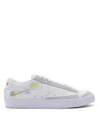 Baskets basses en cuir blanches Nike