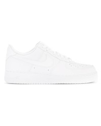 Baskets basses en cuir blanches Nike